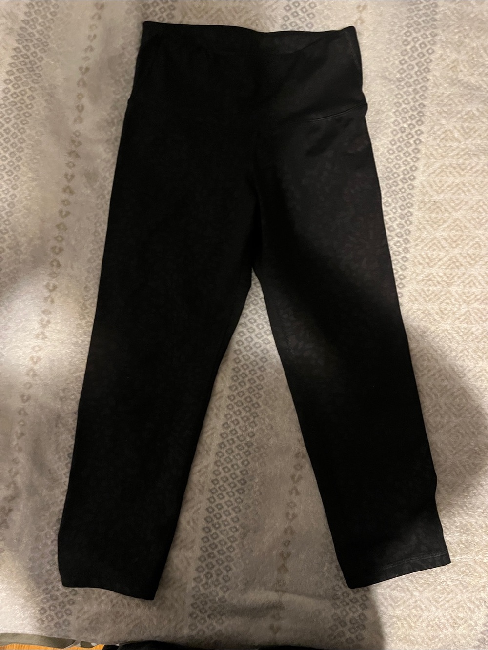 Old Navy Black High-Waist Cropped Leggings